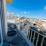 B&g Fourth Floor Apartman Pátra